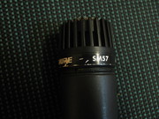 Продам инструментальный микрофон Shure SM-57